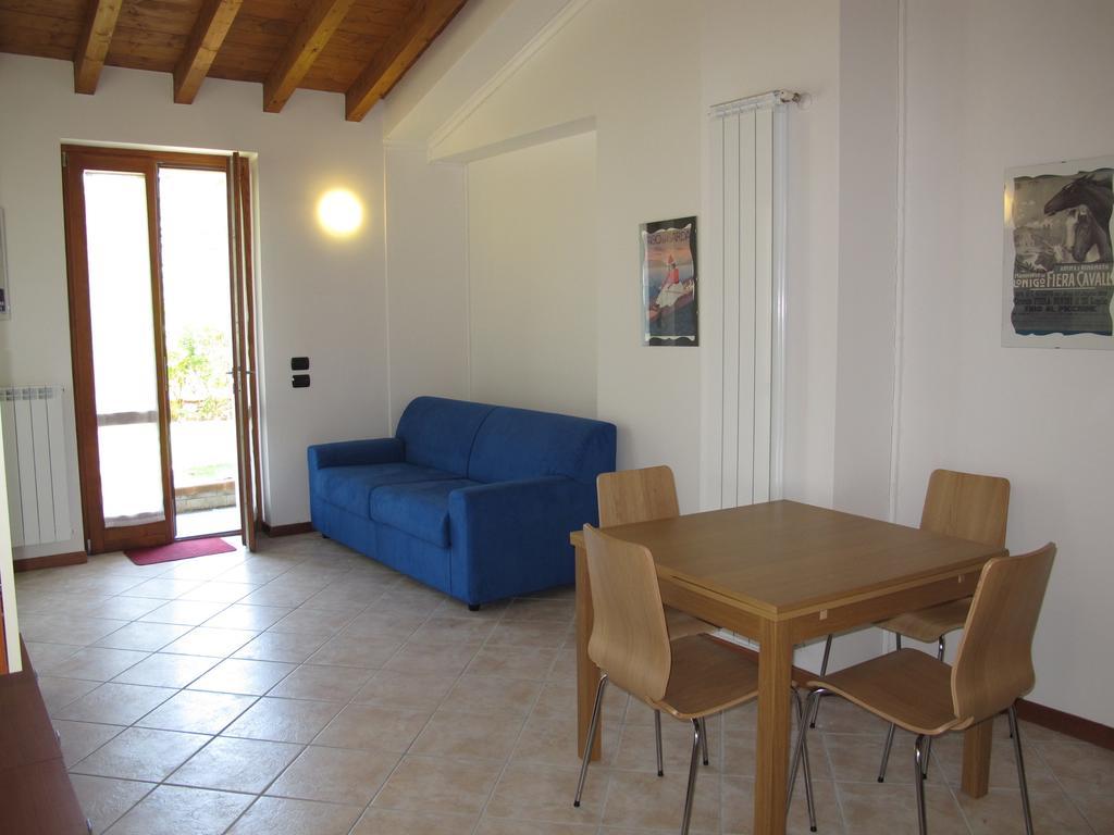 Appartamenti Donatello Toscolano-Maderno Zimmer foto